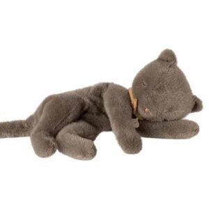 Maileg GREY Medium Sleeping Kitten NWT sold out collectible soft grey